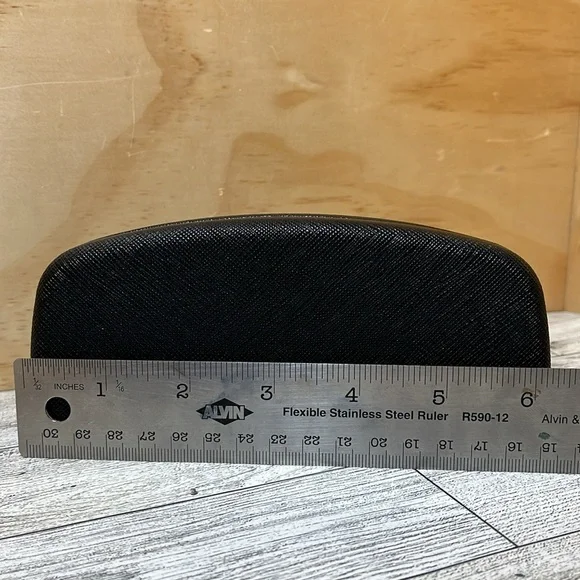 Salvatore Ferragamo Textured Black Eyewear Case - Picture 5 of 9